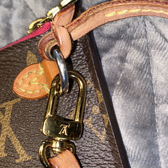 Louis Vuitton Authentic Brown Monogram Neverful Pouch Wristlet - Picture 11 of 14
